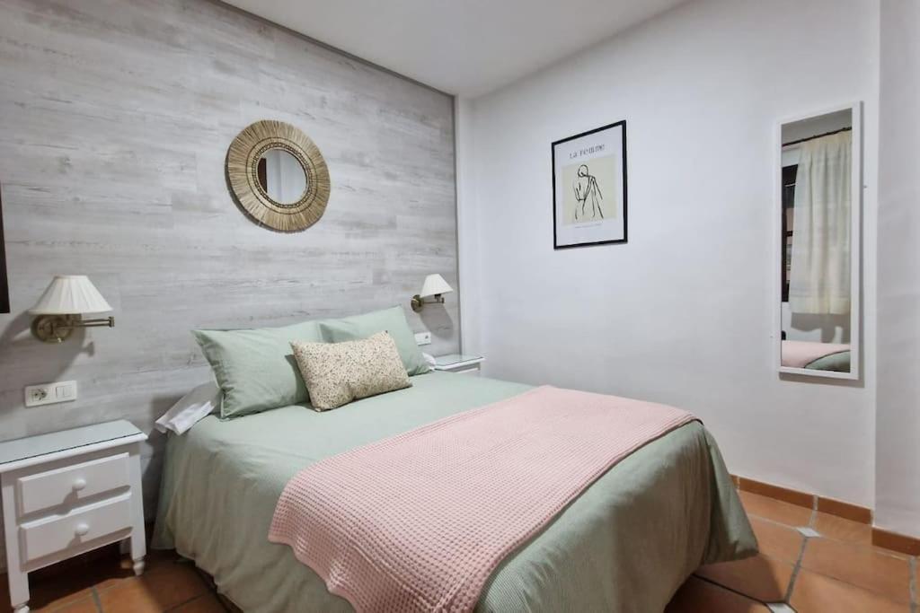 Apartamento Peregrinos Centro กรานาดา ภายนอก รูปภาพ
