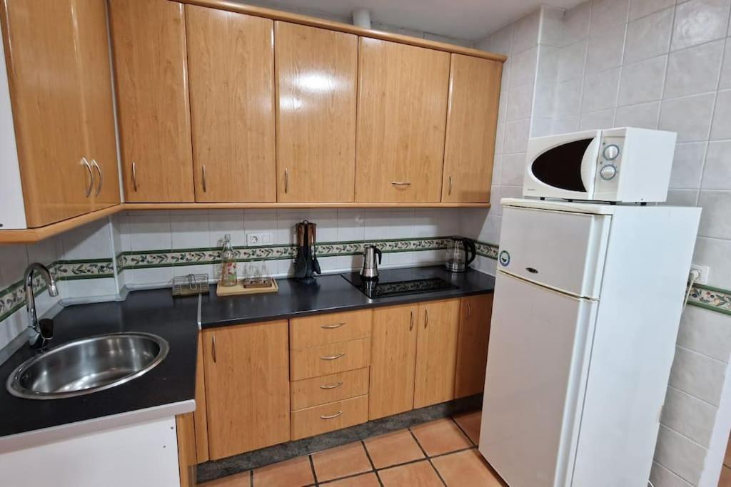 Apartamento Peregrinos Centro กรานาดา ภายนอก รูปภาพ