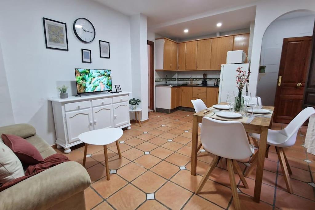 Apartamento Peregrinos Centro กรานาดา ภายนอก รูปภาพ